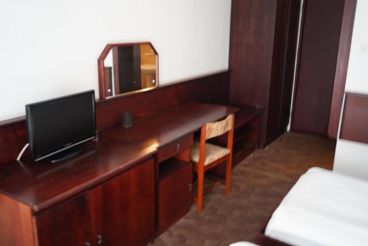 Hotel 예라타 외부 사진
