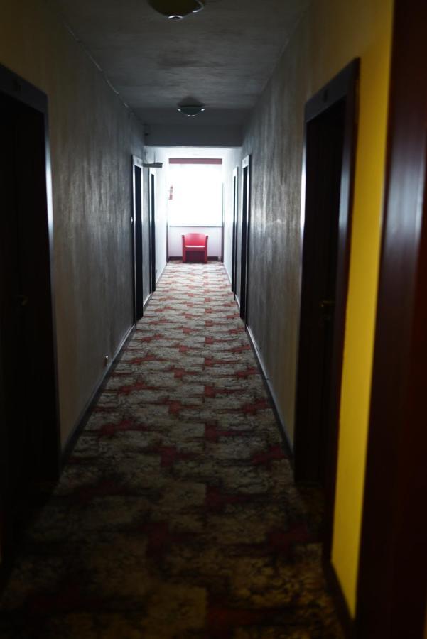 Hotel 예라타 외부 사진